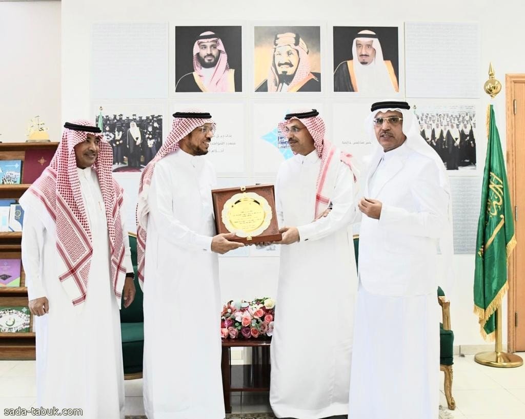 الأستاذ4
